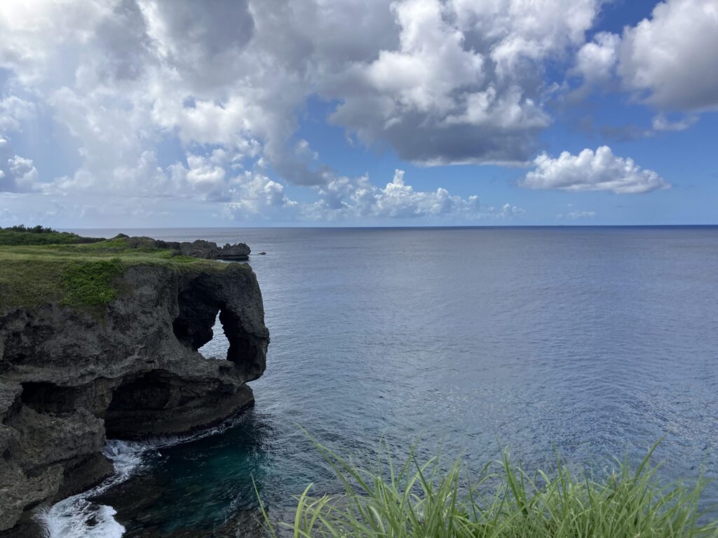 万座毛から見える景色